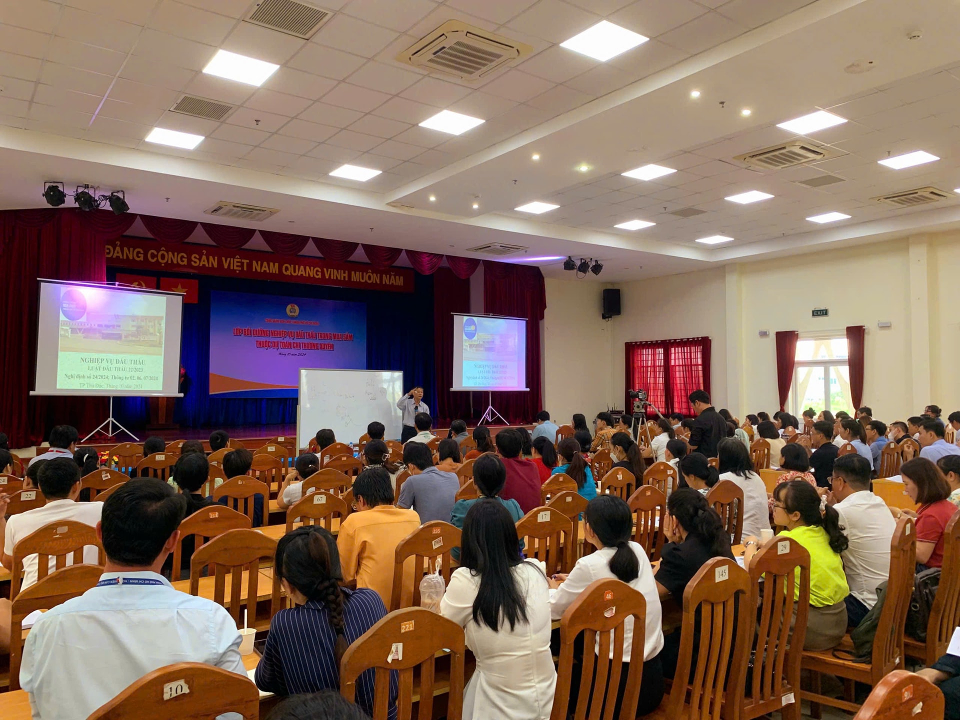 TP. HCM: Tập huấn về nghiệp vụ đấu thầu cho cán bộ công đoàn cơ sở