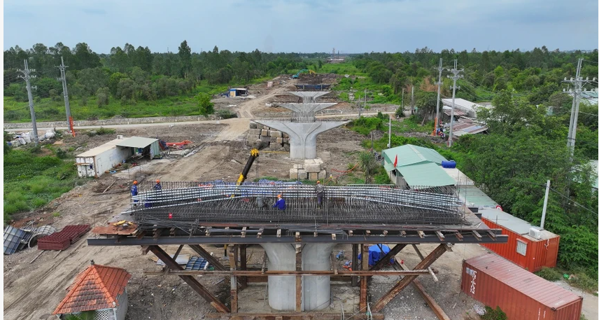 TP.HCM thi đua quyết tâm hoàn thành dự án đường Vành đai 3. Ảnh: HOÀNG GIANG