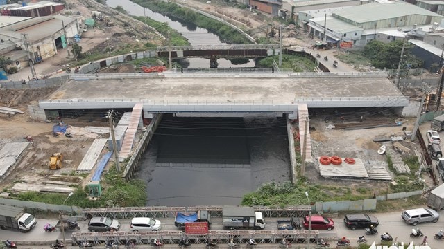 Thông xe cầu Tân Kỳ Tân Quý, cầu Bà Hom trước Tết Ất Tỵ