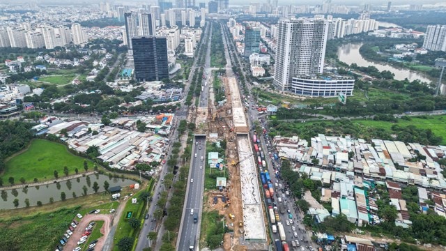 Người dân khu Nam TP.HCM không còn lo ùn tắc